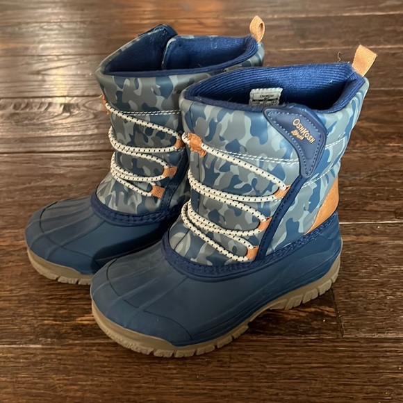 Oshkosh snow boot size 10 - Picture 1 of 2